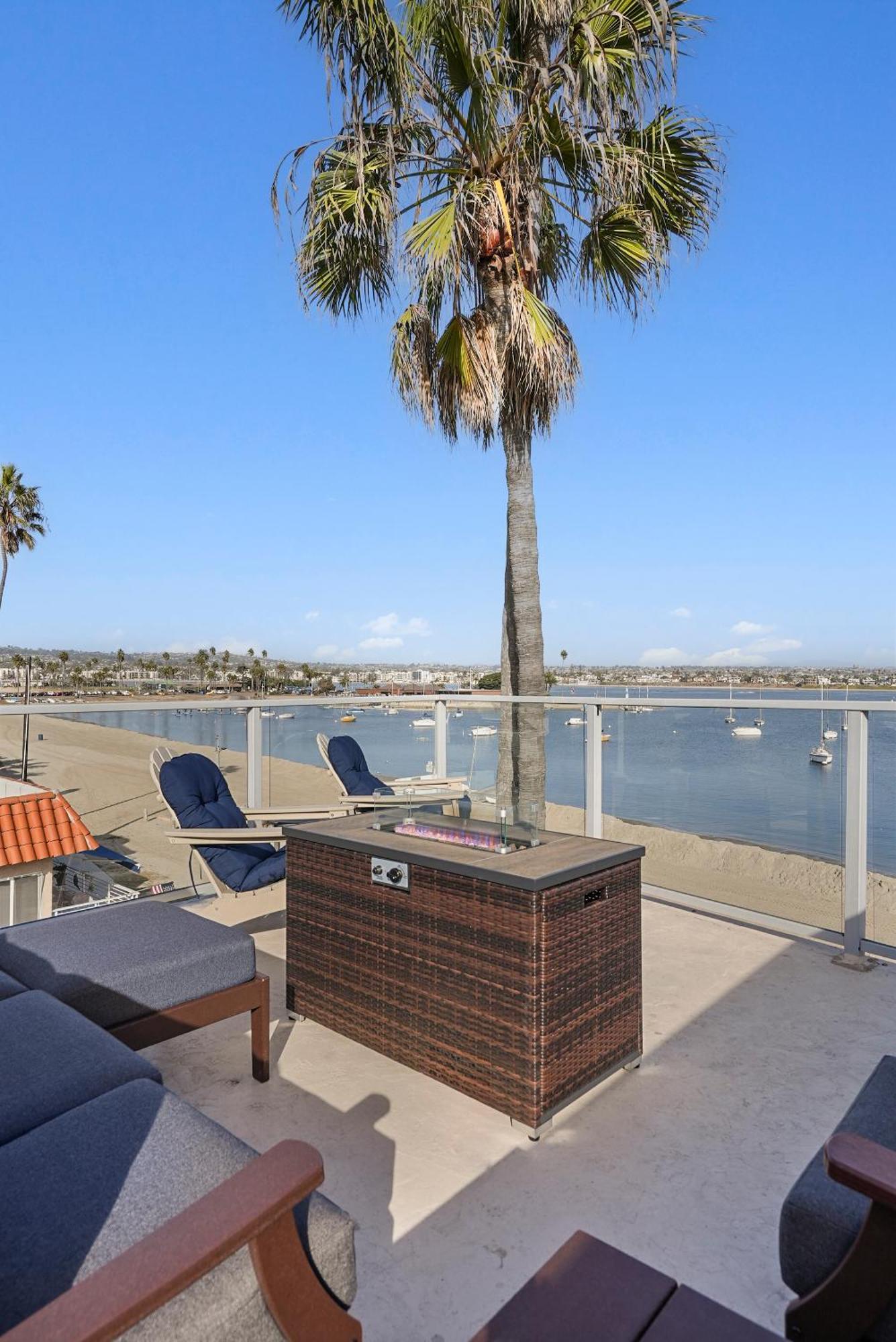 Stunning Bayfront Condo With Gorgeous Views, Garage, Massive Roof Deck & Ac - Dogs Welcome! ซานดิเอโก ภายนอก รูปภาพ